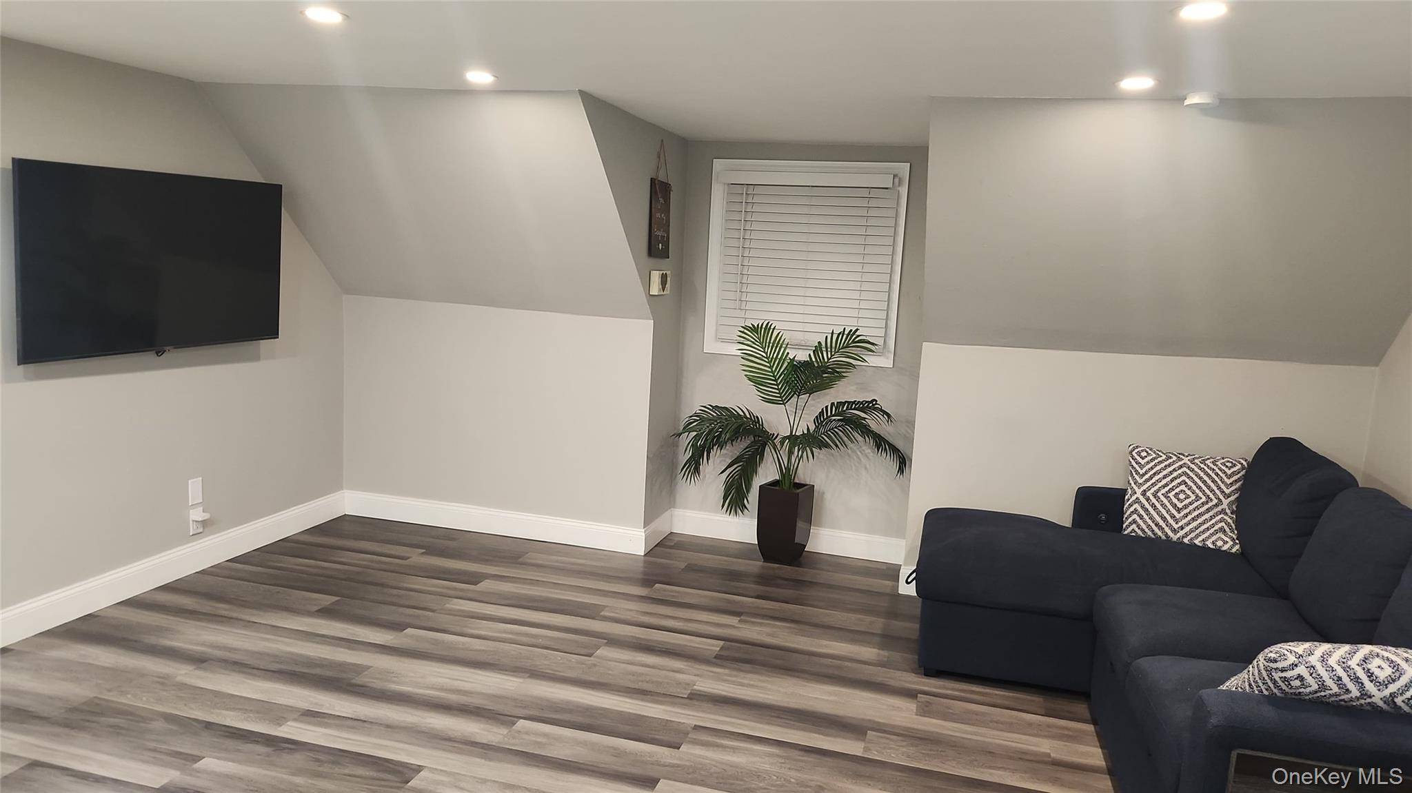 1530 Herzel BLVD, West Babylon, NY 11704