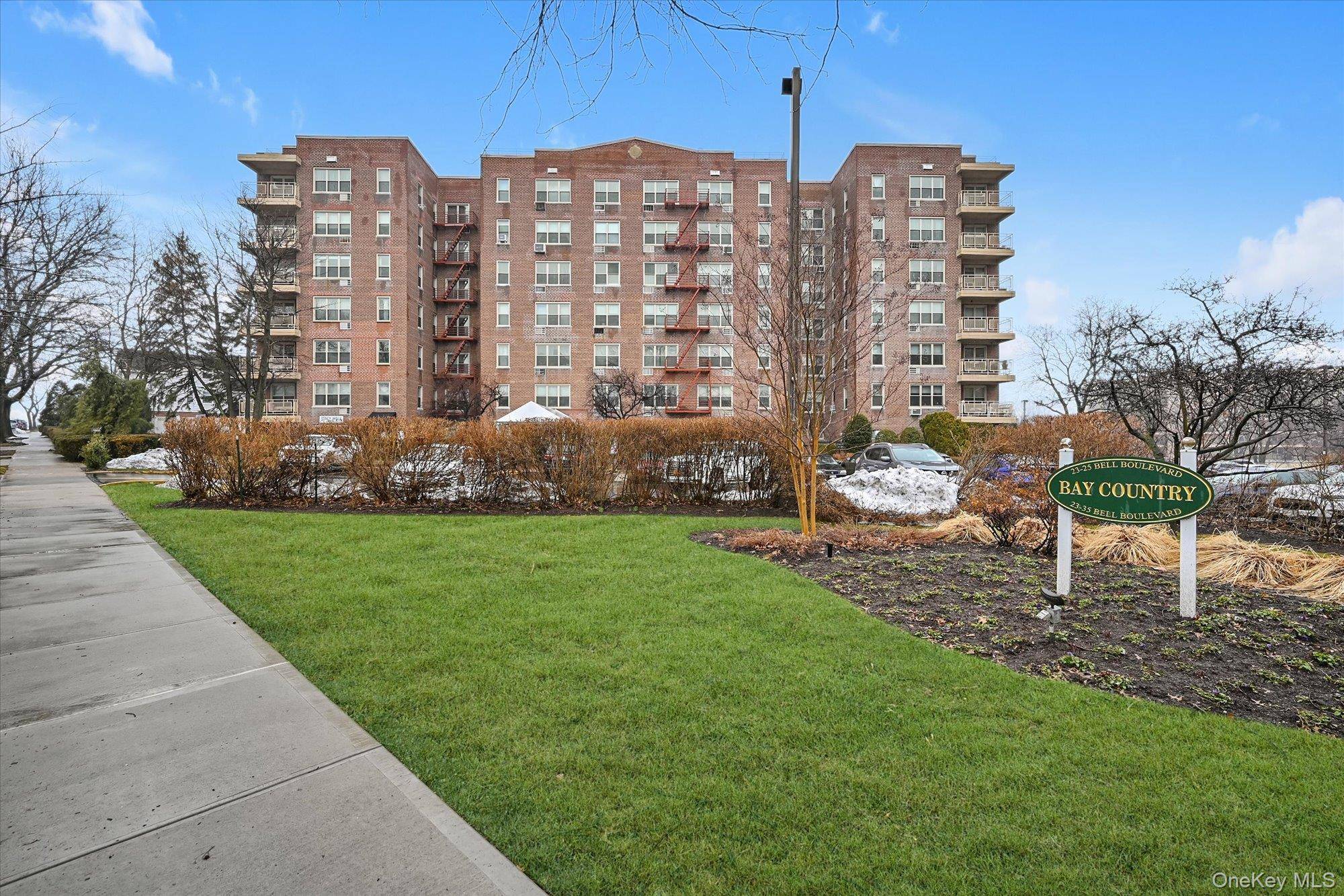 23-25 Bell BLVD #6J, Bayside, NY 11360