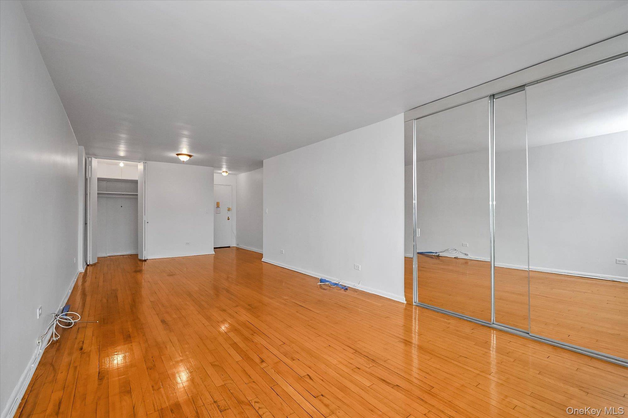 23-25 Bell BLVD #6J, Bayside, NY 11360