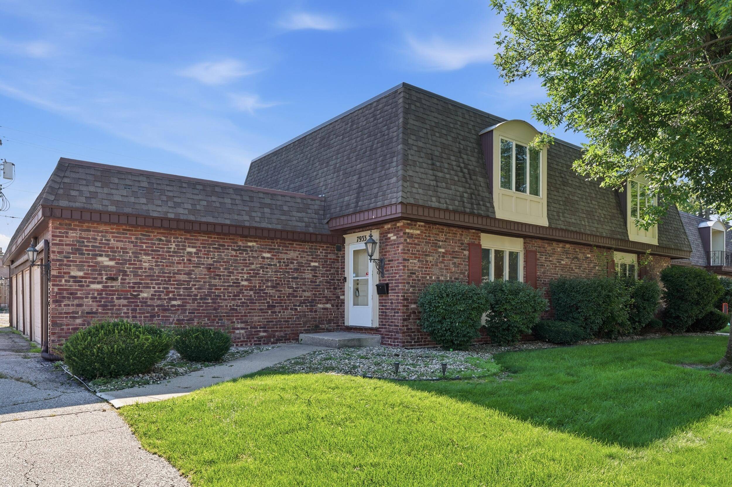 7933 Jefferson Avenue #4b, Munster, IN 46321