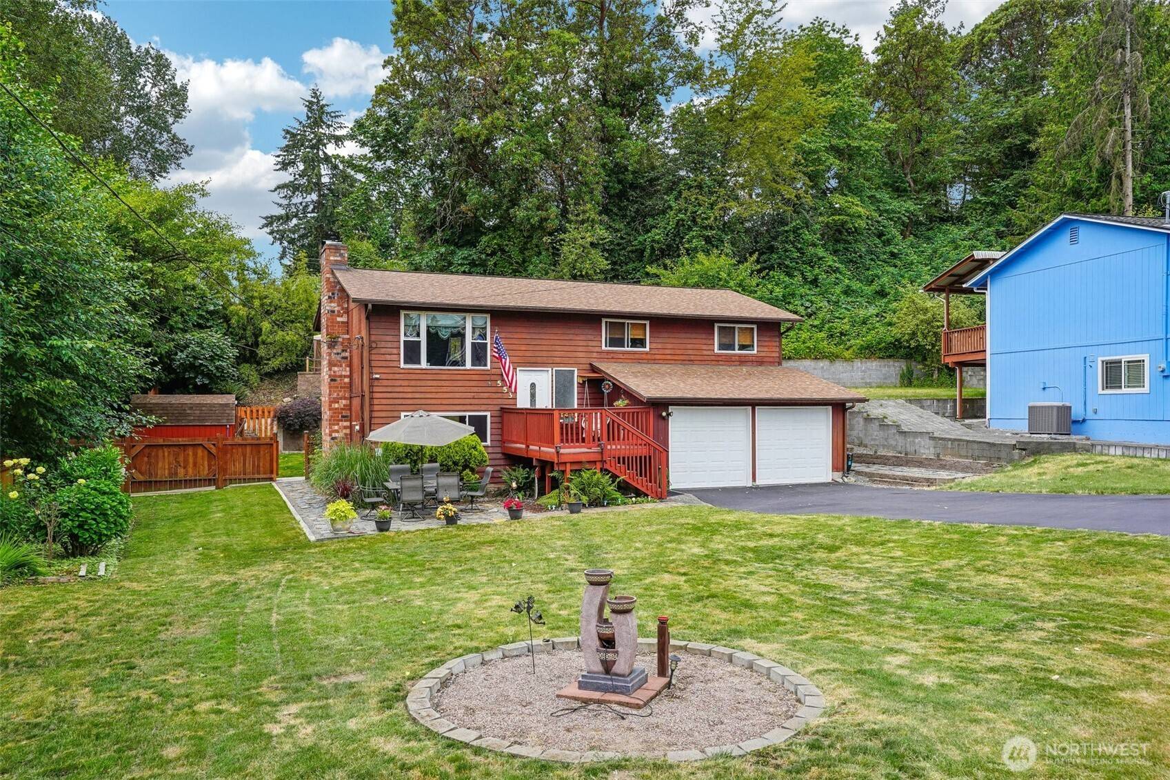 553 S 111th ST, Seattle, WA 98168