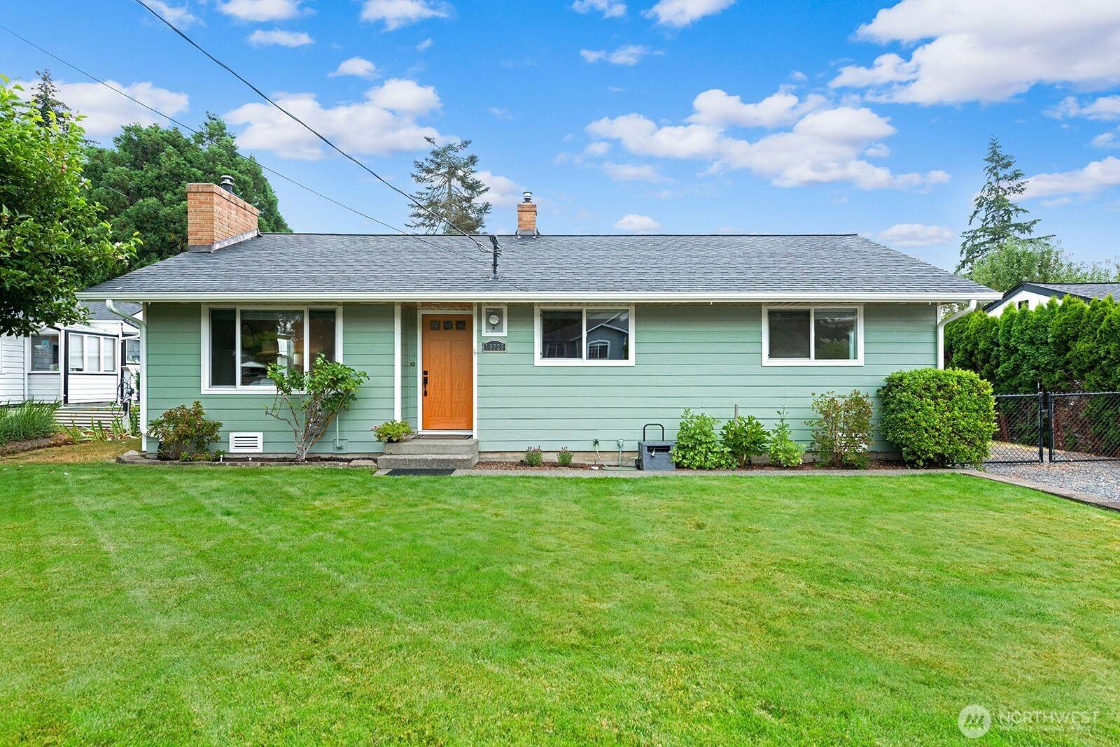 16026 16th AVE SW, Burien, WA 98166