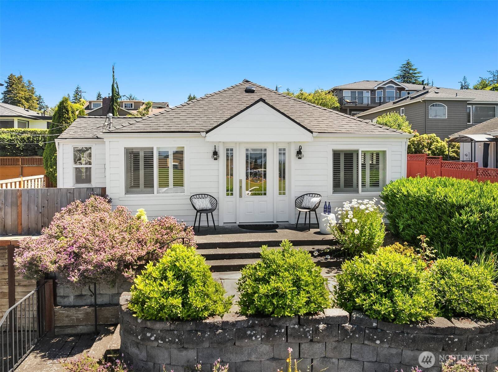 103 8th AVE S, Edmonds, WA 98020