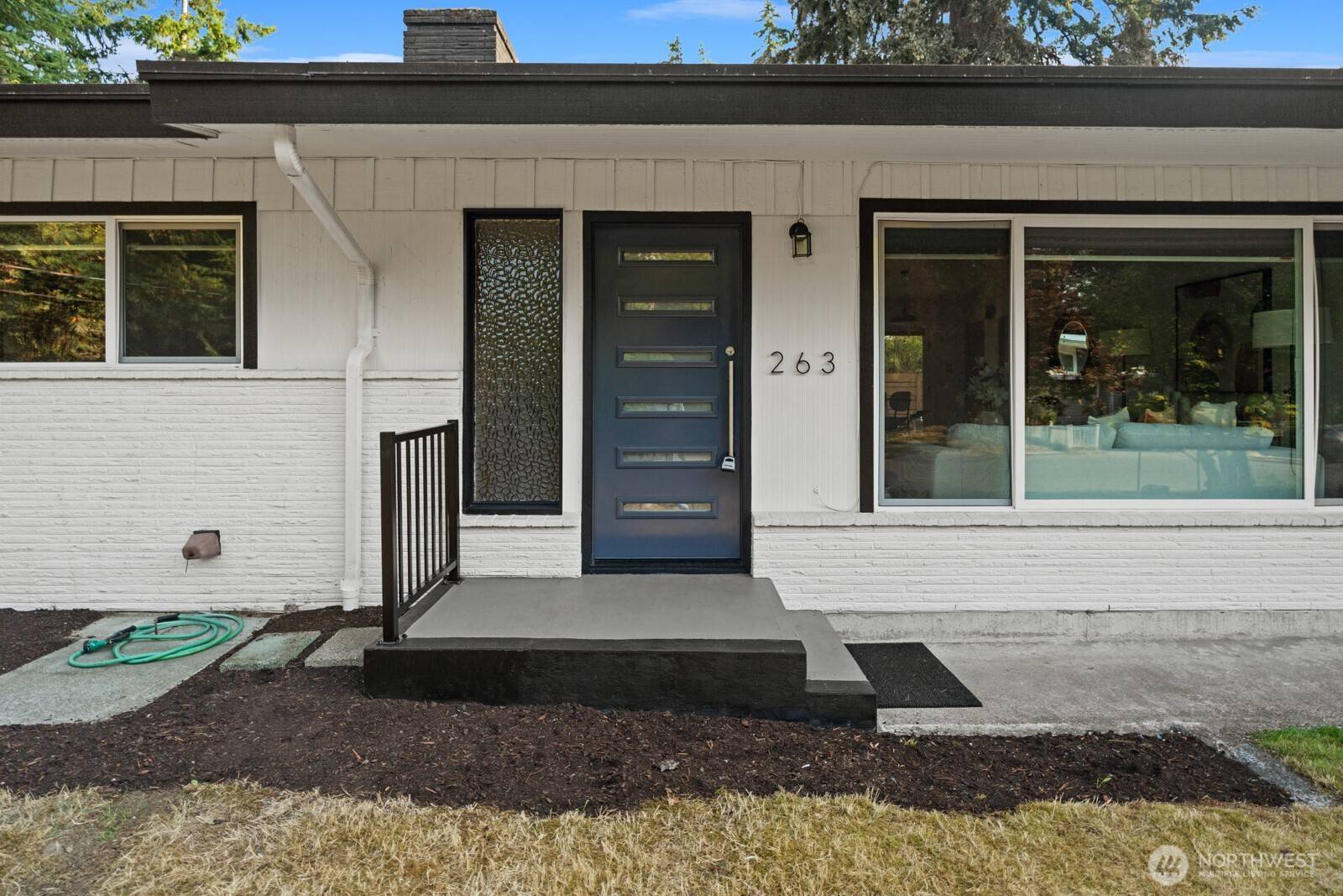 263 N 171st ST, Shoreline, WA 98133