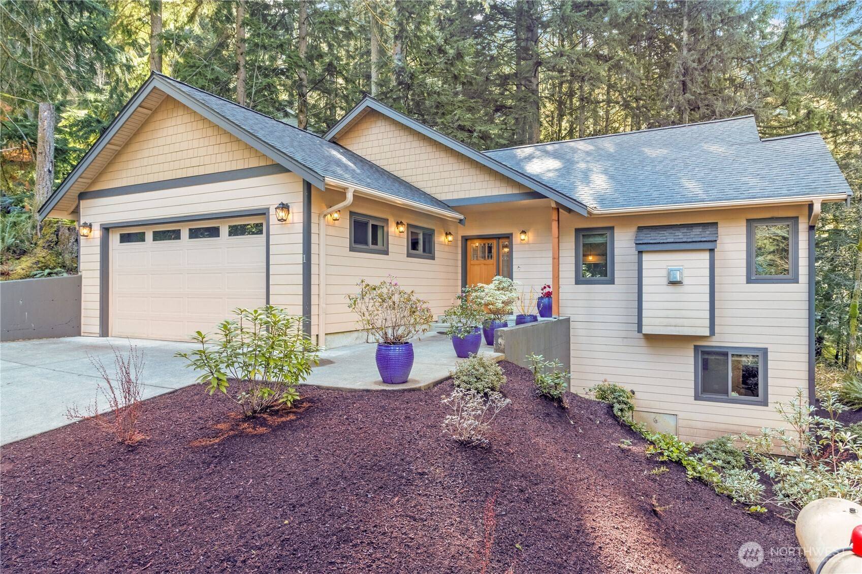 1 Rosebud PL, Bellingham, WA 98229