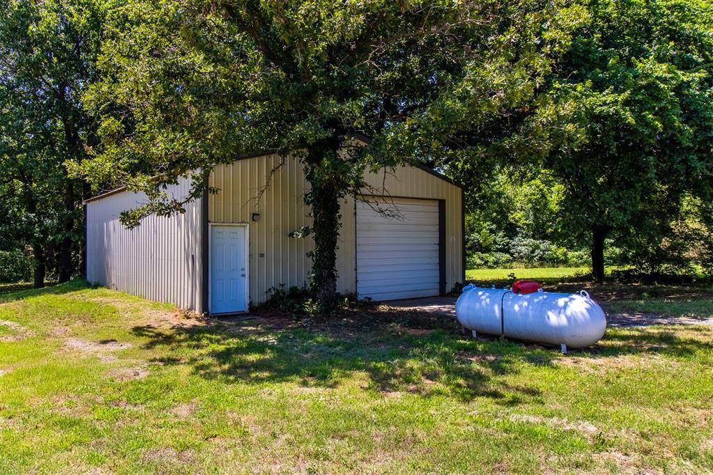 900301 S Oak Hill DR, Chandler, OK 74834