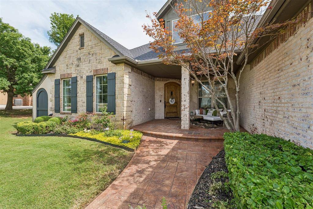416 Oak Summit RD, Edmond, OK 73025