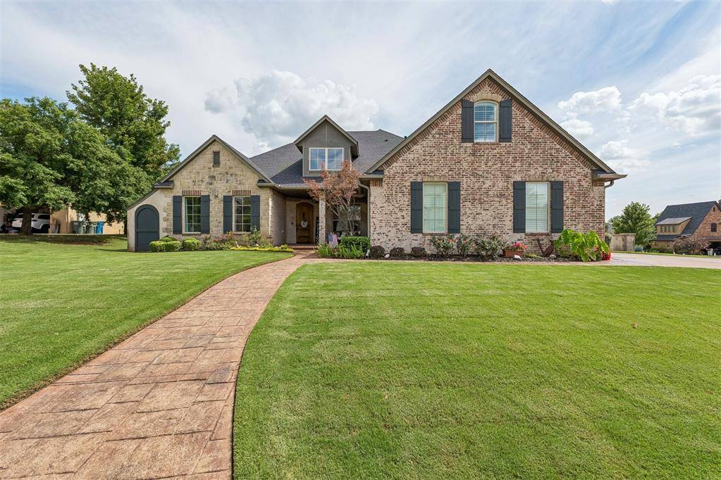 416 Oak Summit RD, Edmond, OK 73025