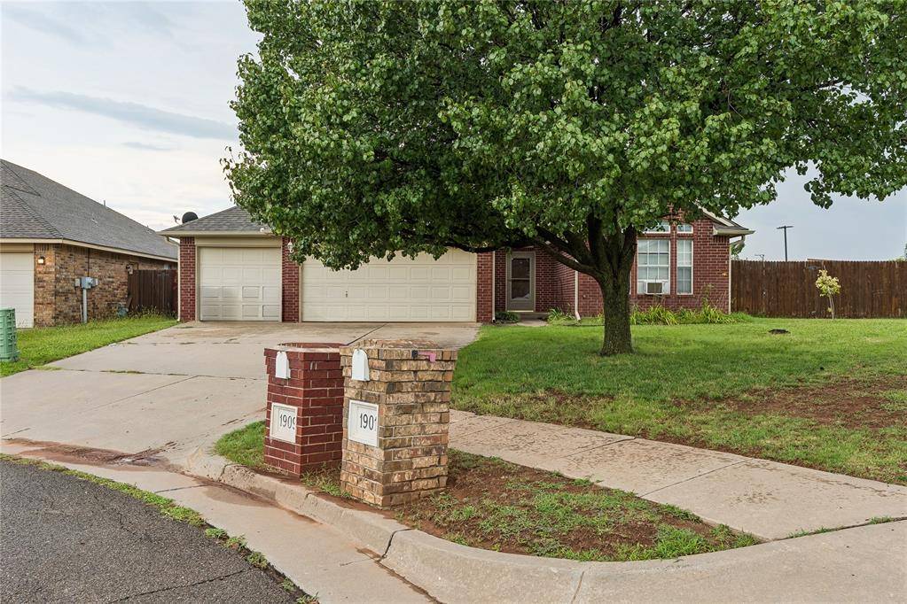 1909 Bradford WAY, Edmond, OK 73003