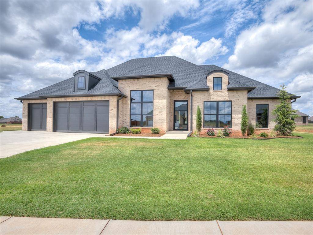 2229 W Cole DR, Mustang, OK 73064