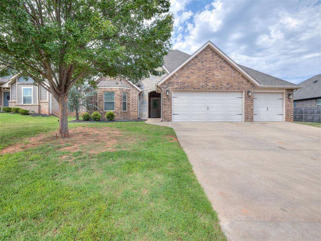 2409 Santa Monica DR, Edmond, OK 73034