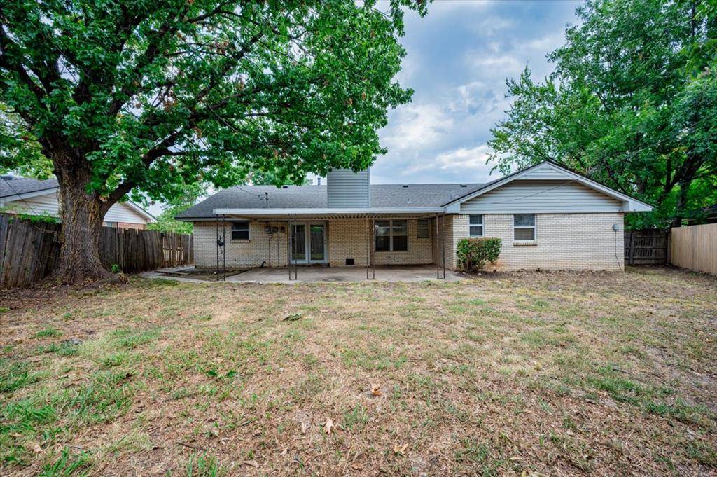 332 Forest DR, Norman, OK 73069