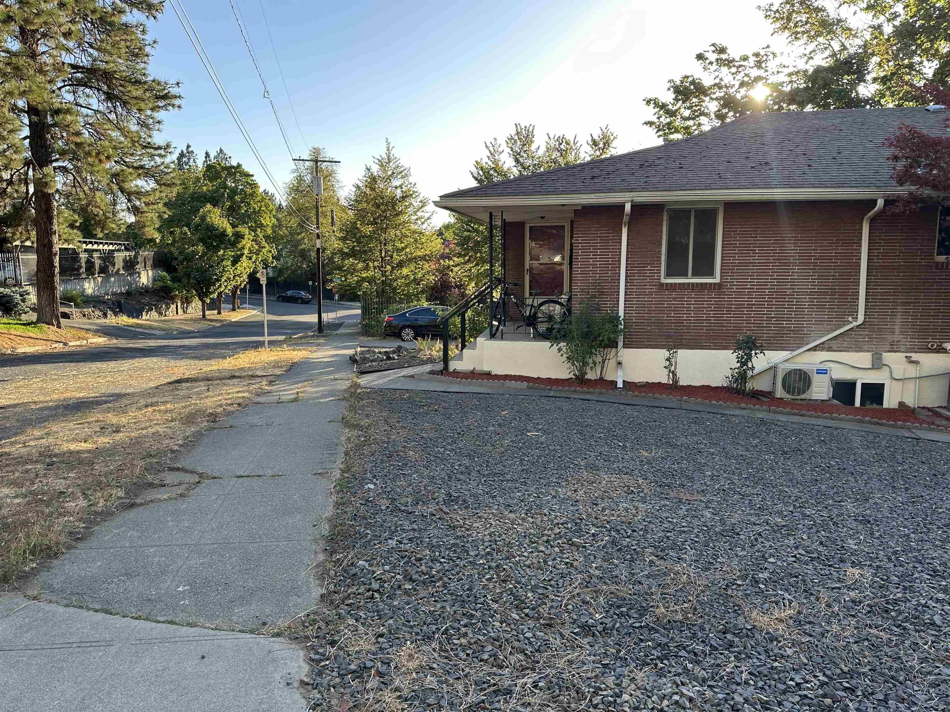 828/820 W 11th Ave, Spokane, WA 99204
