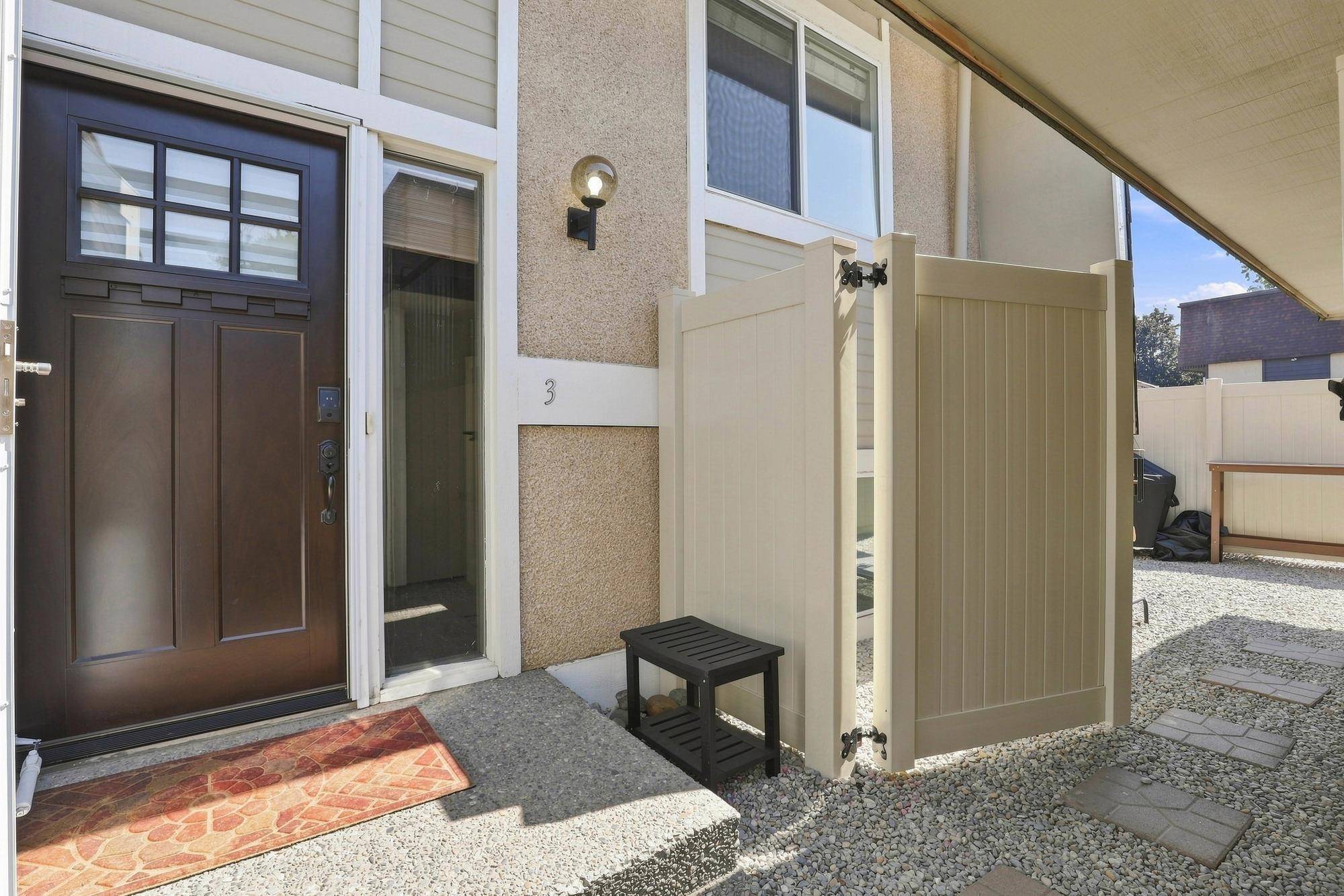 301 S Liberty Lake Rd #3 Rd, Liberty Lake, WA 99019