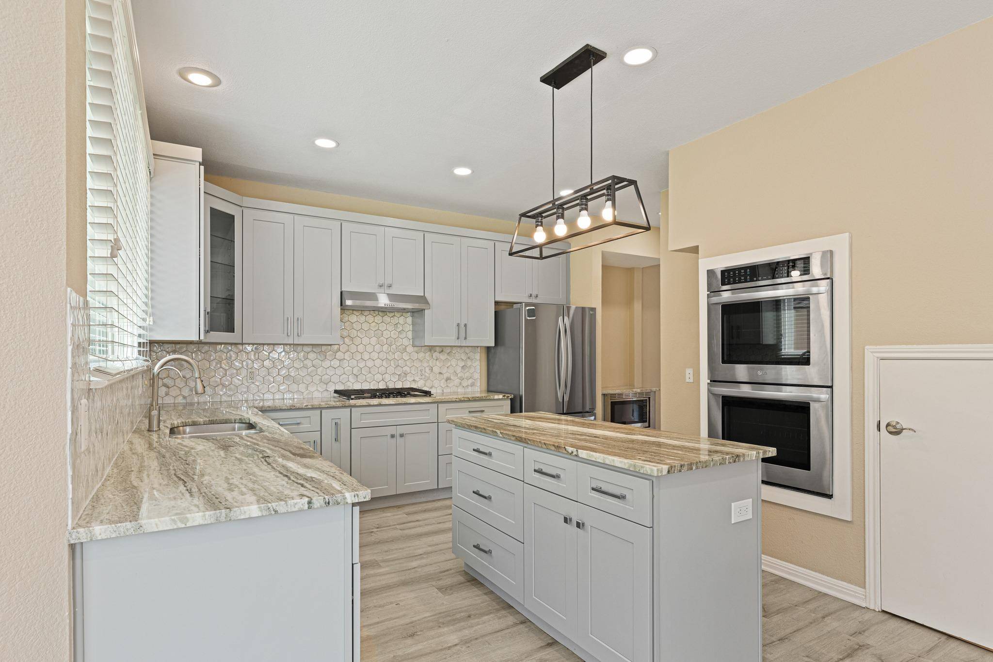 306 Bryce Canyon DR, Cedar Park, TX 78613