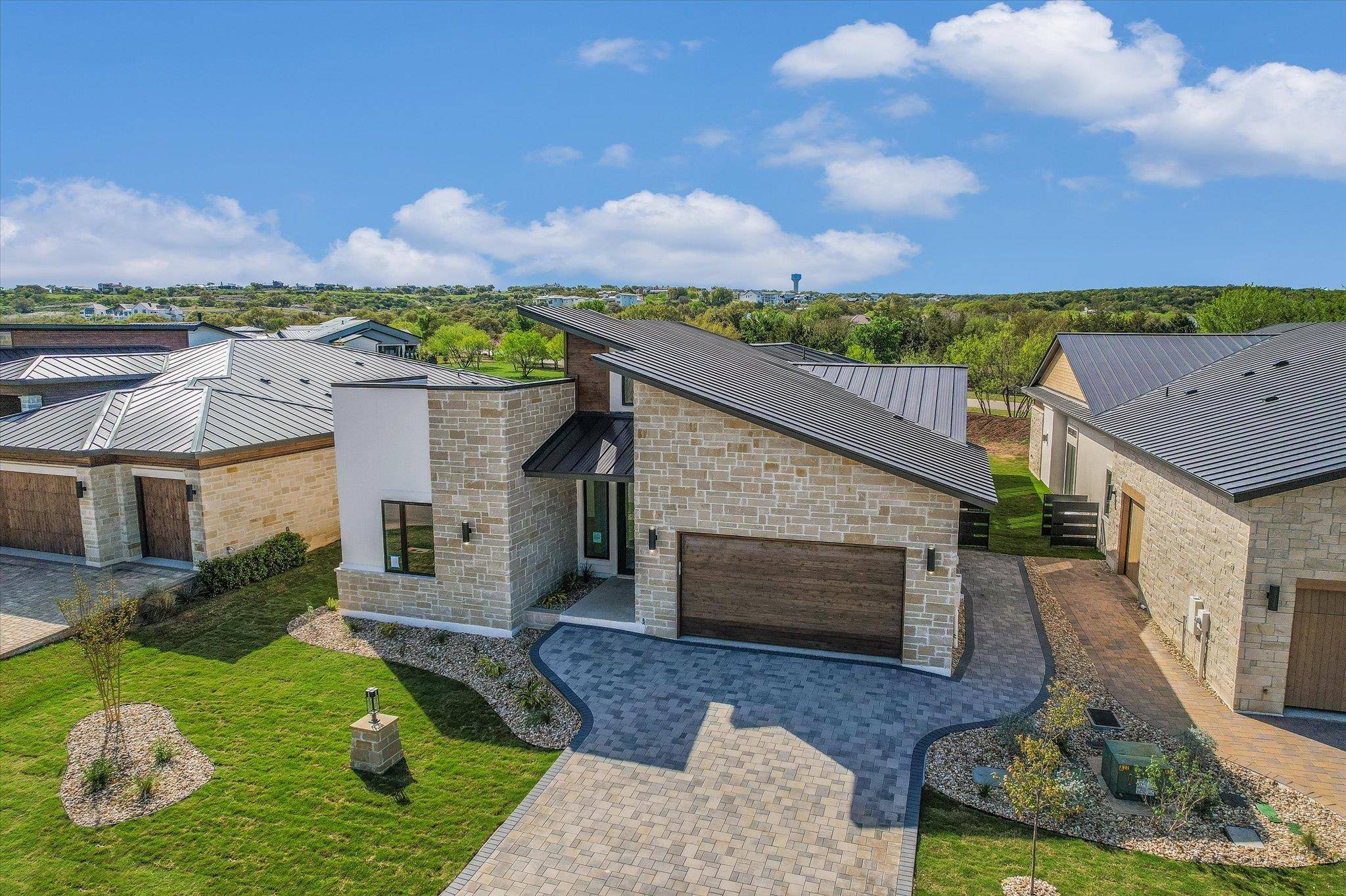 121 Azalea LOOP, Horseshoe Bay, TX 78657