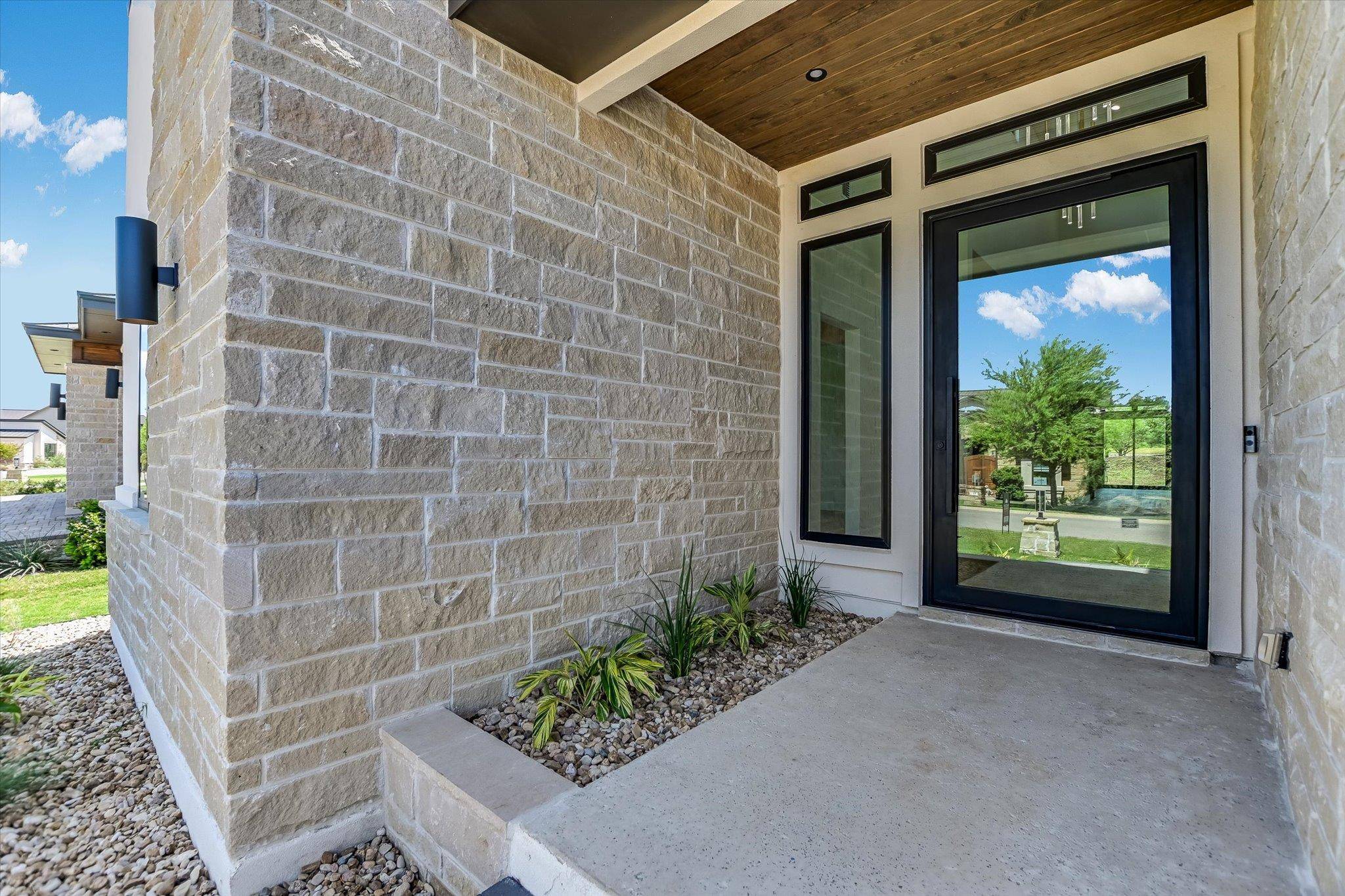121 Azalea LOOP, Horseshoe Bay, TX 78657