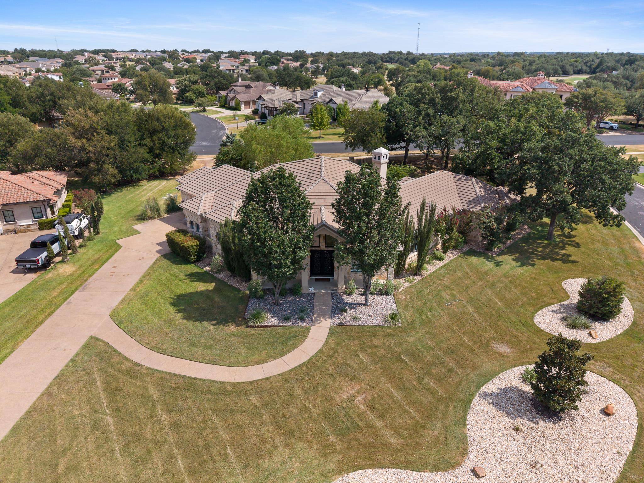 100 Dovetail LN, Georgetown, TX 78628