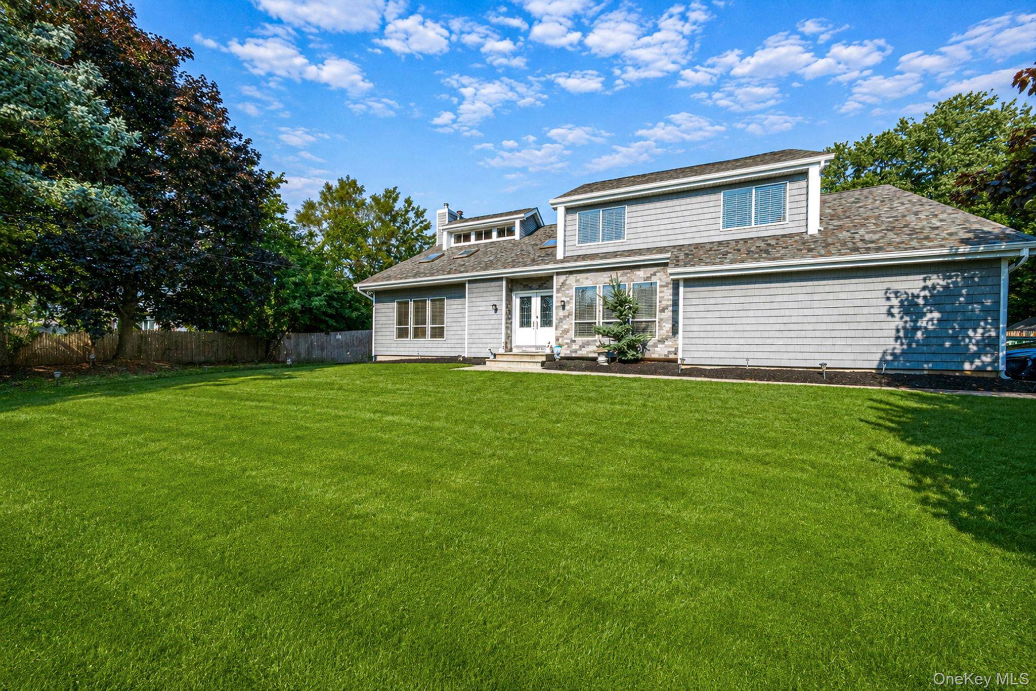 53 Miller Place RD, Miller Place, NY 11764