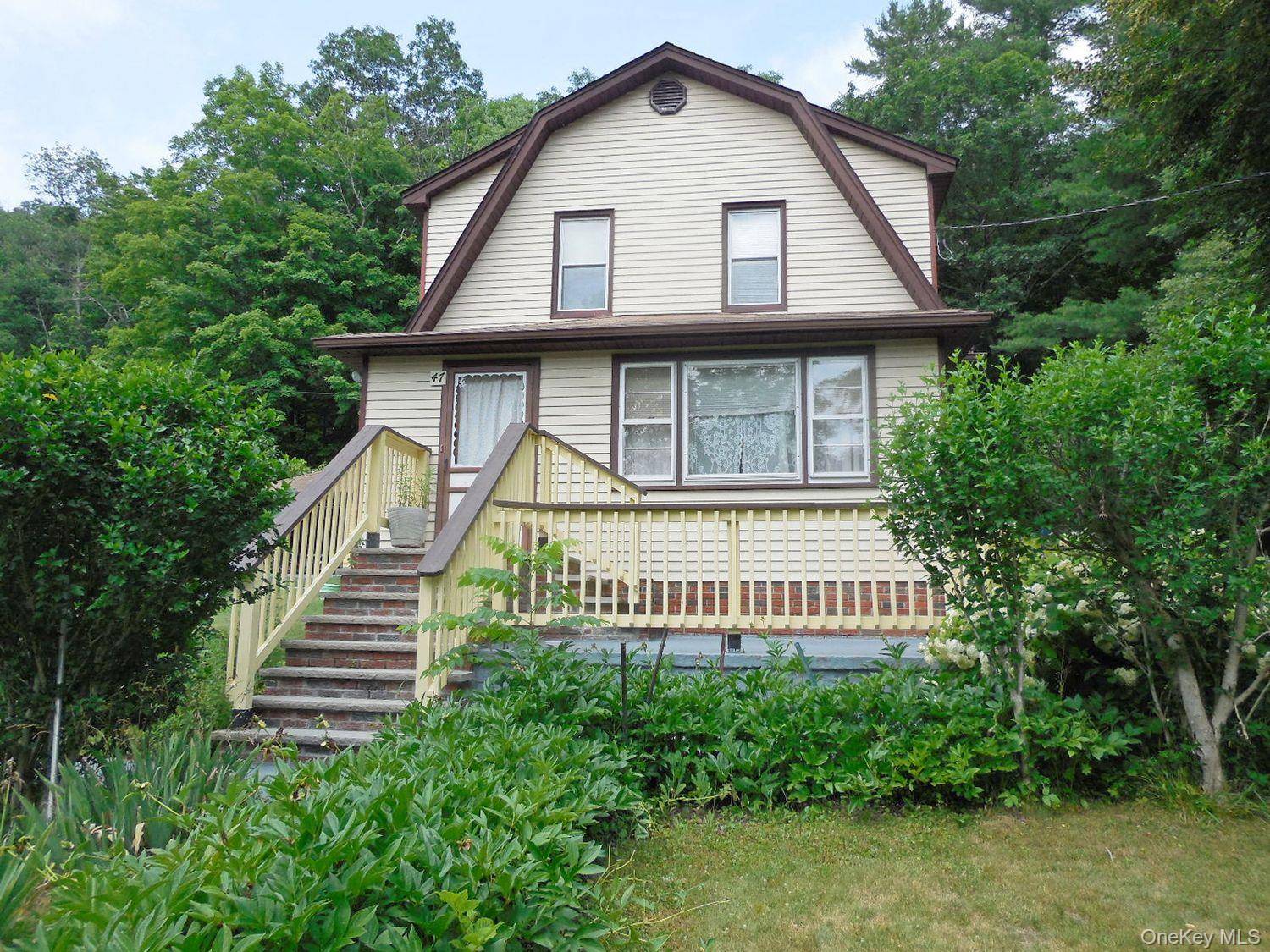 47 Ministers Flats RD, Wurtsboro, NY 12790