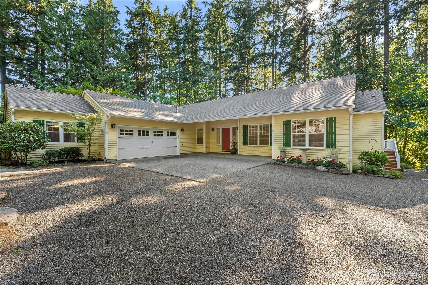 12385 166th CT NE, Redmond, WA 98052
