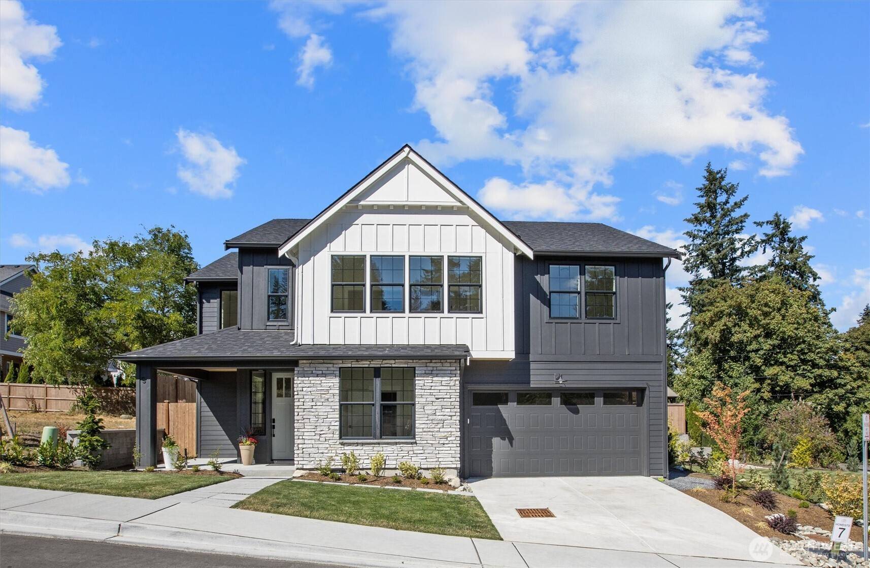 5 213th PL SW, Bothell, WA 98021