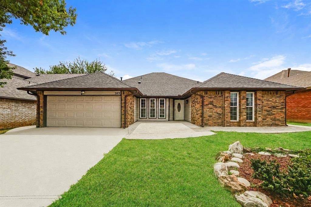 509 Greenfield DR, Yukon, OK 73099