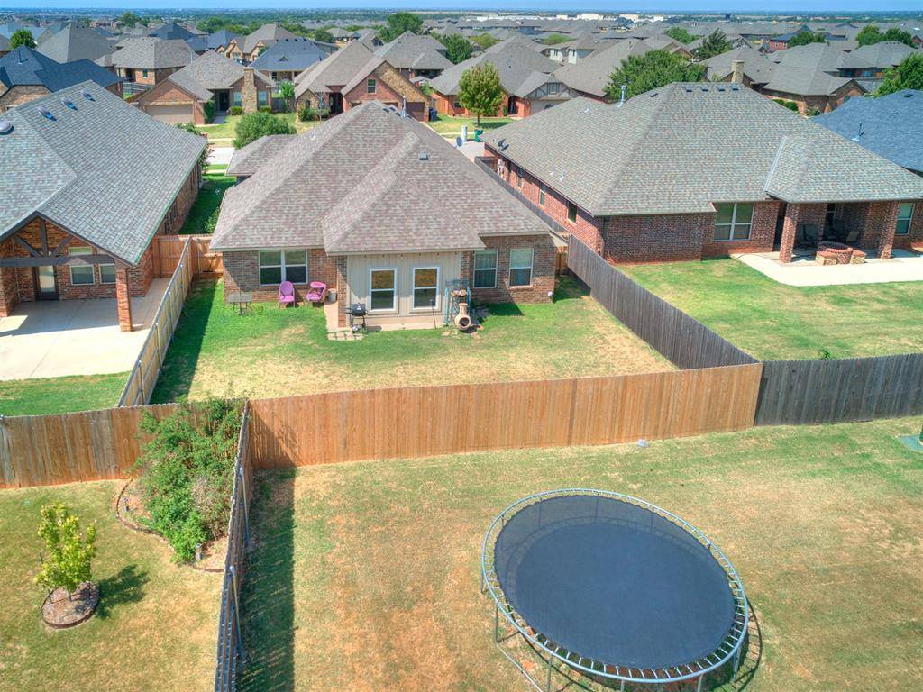 18228 Bridlington DR, Edmond, OK 73012