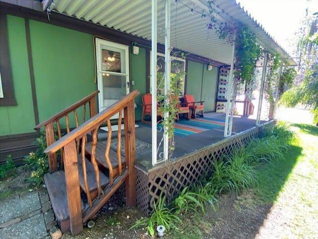 6494 Myrtle Dr, Nine Mile Falls, WA 99026-0000
