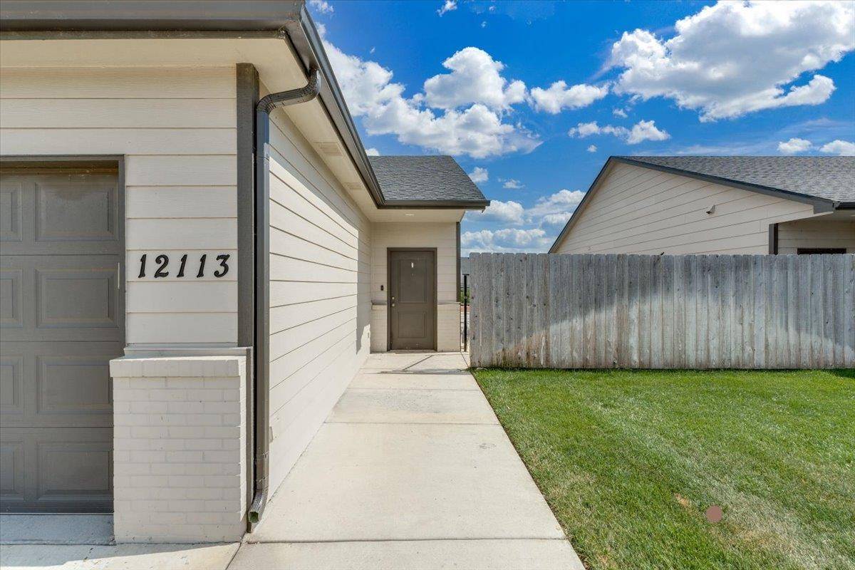 12113 W Fontana, Wichita, KS 67205