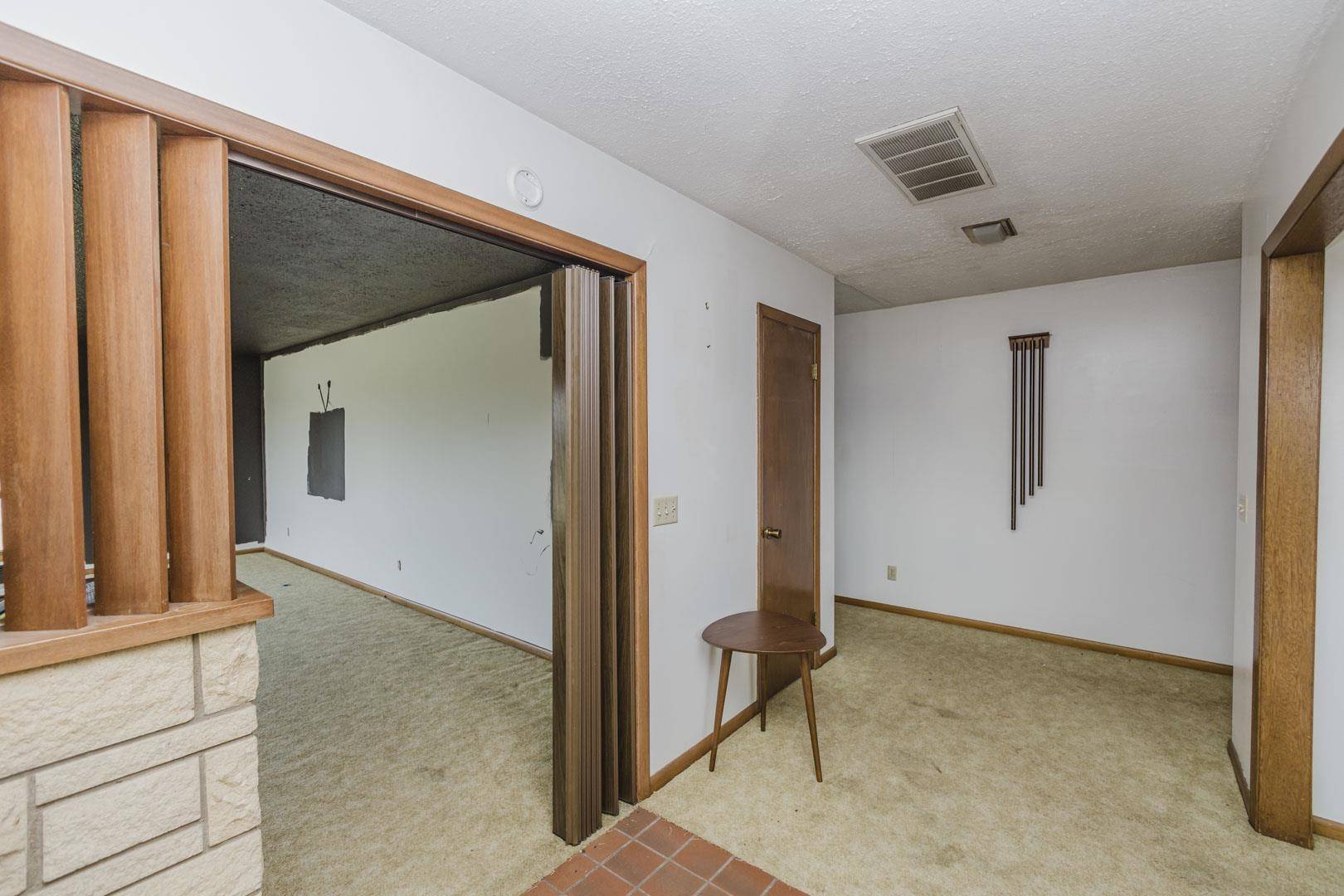 112 W F St, Hillsboro, KS 67063