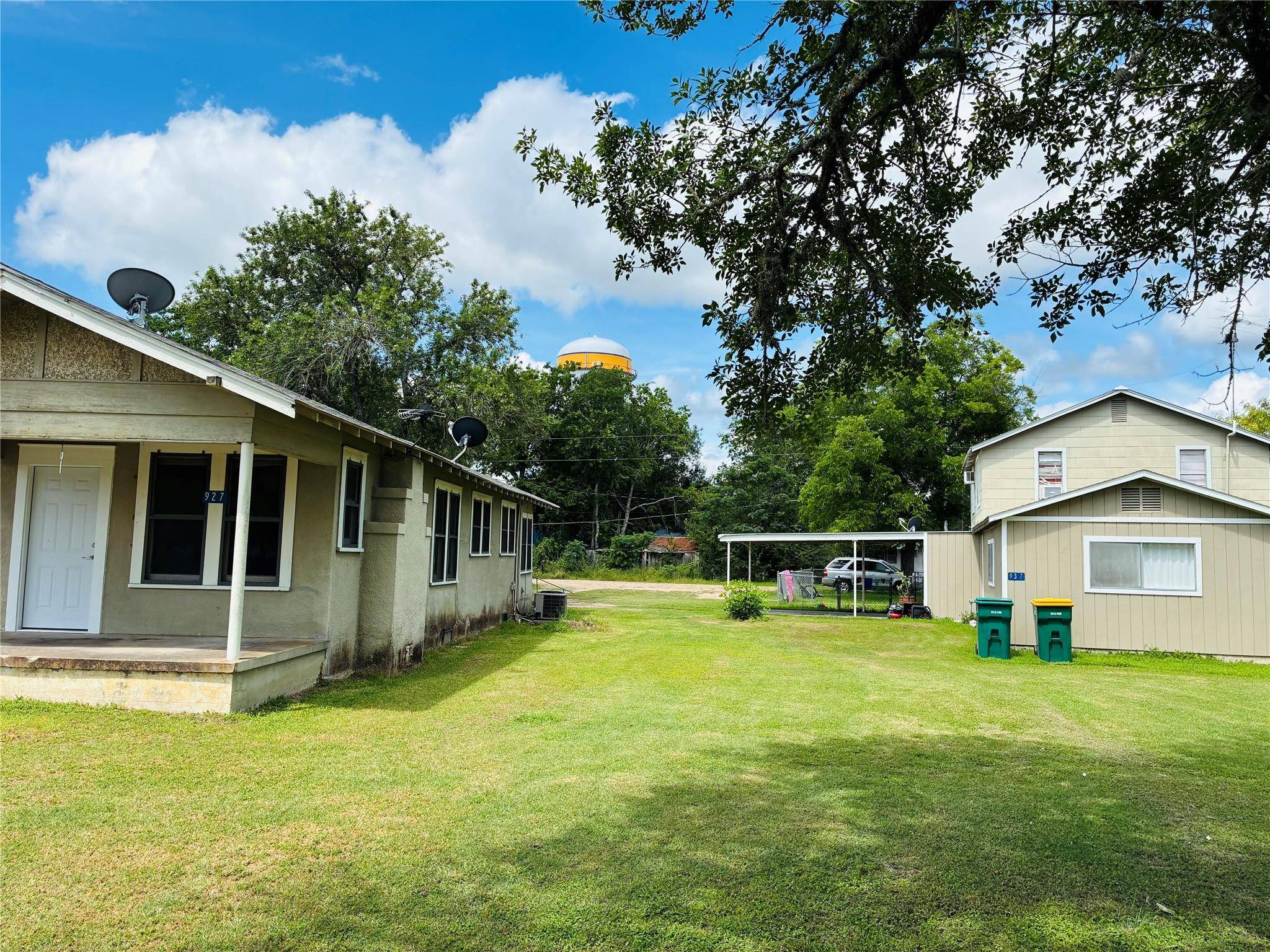 927 & 937 N Franklin St., La Grange, TX 78945
