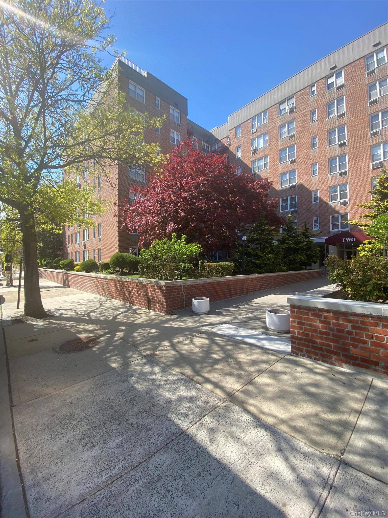 2 Sadore Lane #5Z, Yonkers, NY 10710