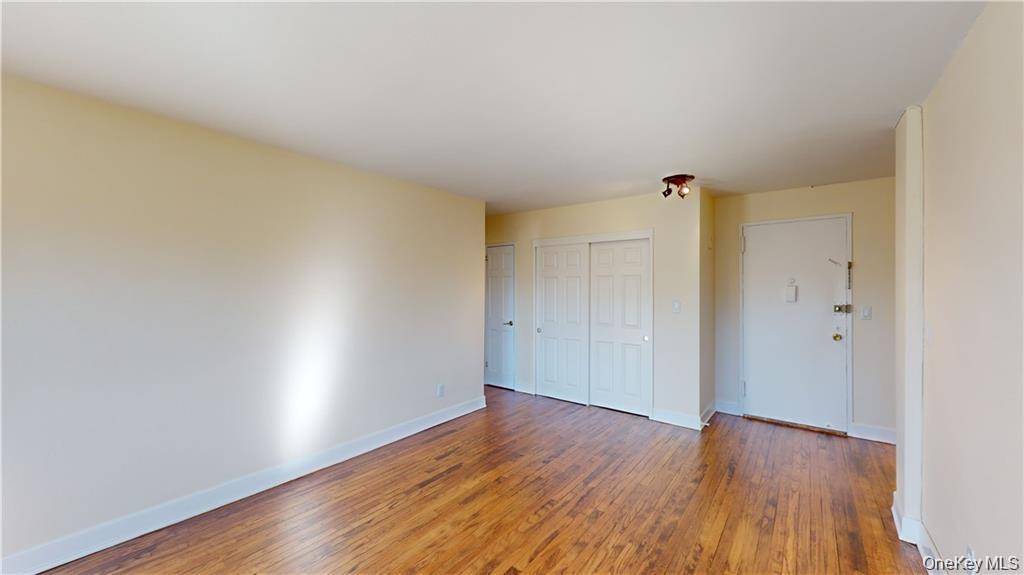 4200 herkimer PL #4e, Bronx, NY 10470