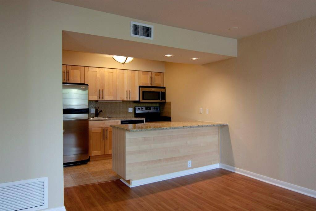 7685 Northcross DR #221, Austin, TX 78757