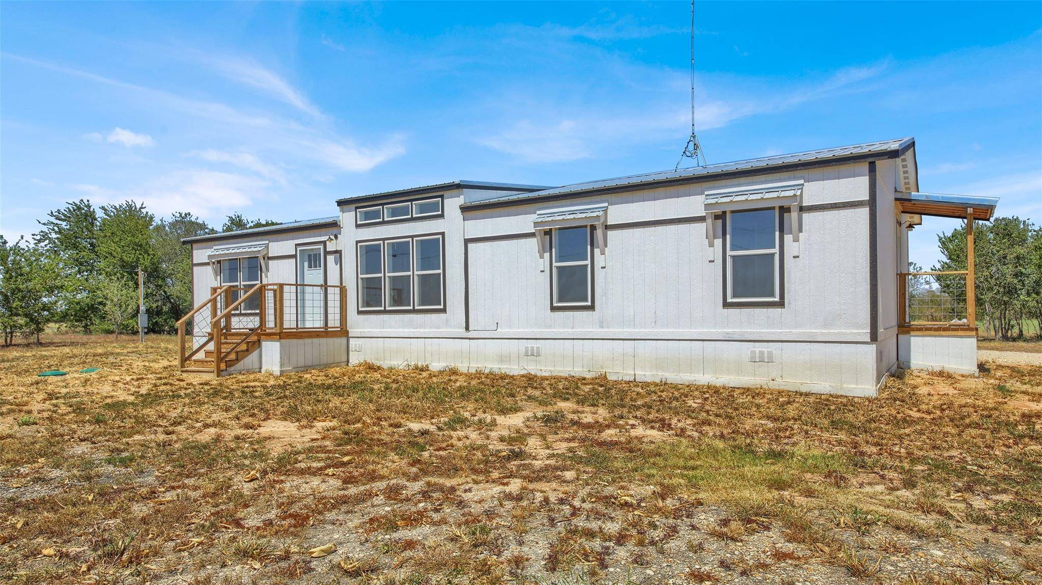 27 County Road 483, Taylor, TX 76574