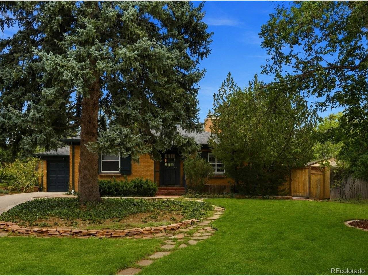 1010 Newport, Denver, CO 80220