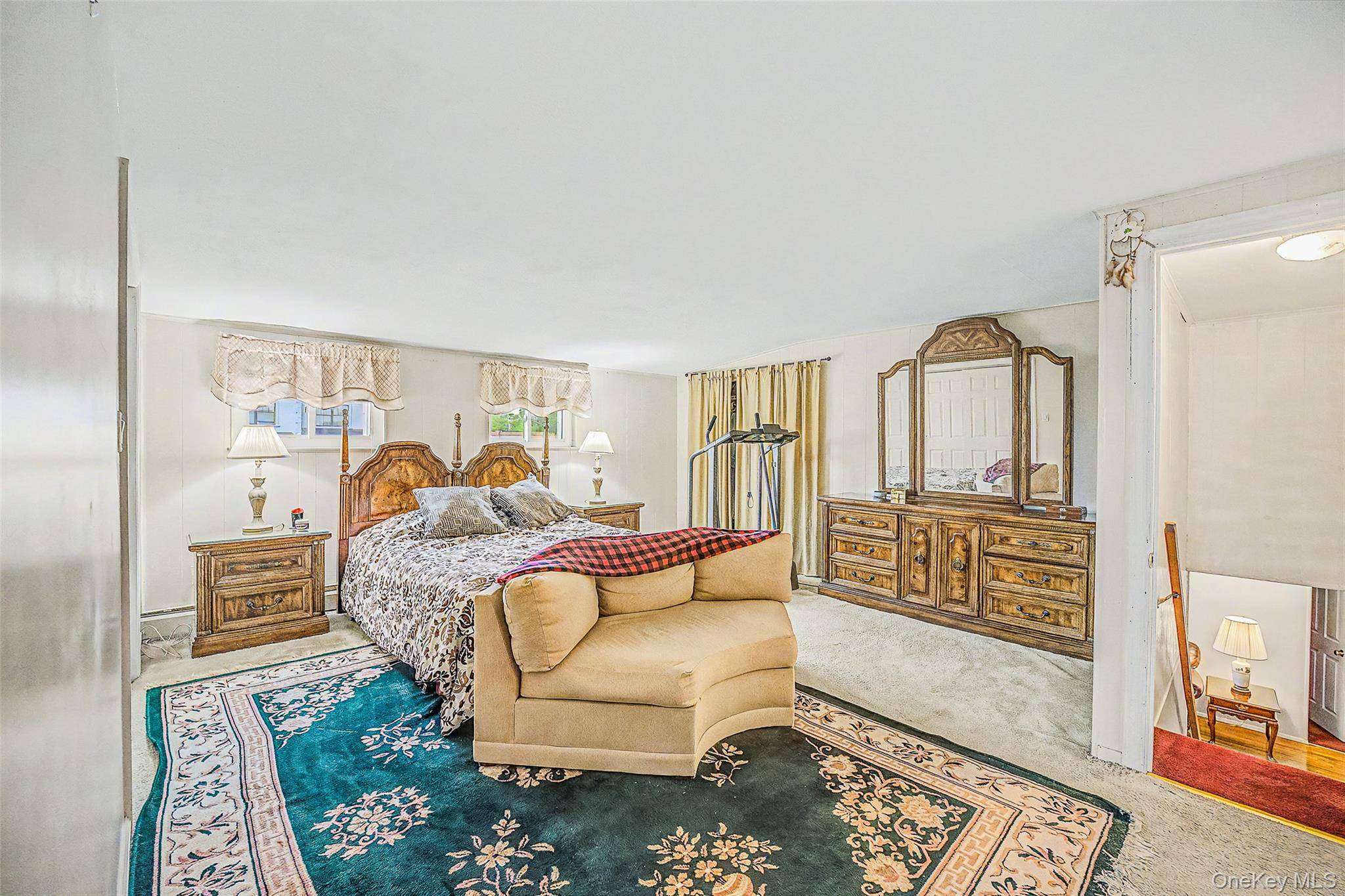 28 Greenvale LN, Syosset, NY 11791