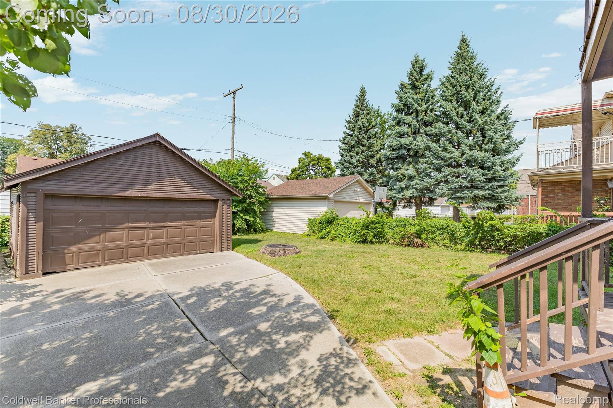 7523 Freda ST, Dearborn, MI 48126