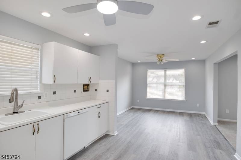 8 Millie Ln #8, East Hanover Twp., NJ 07936