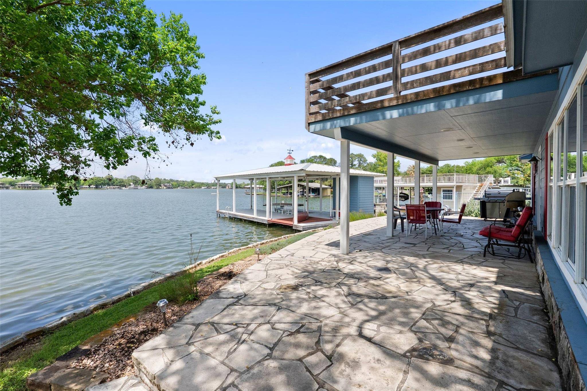 324 Granite Shoals LN, Sunrise Beach, TX 78643