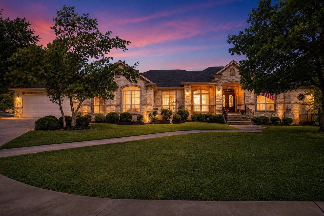 205 W Majestic Oak LN, Georgetown, TX 78633