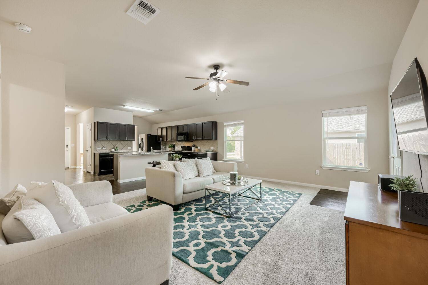 316 Unity DR, Kyle, TX 78640