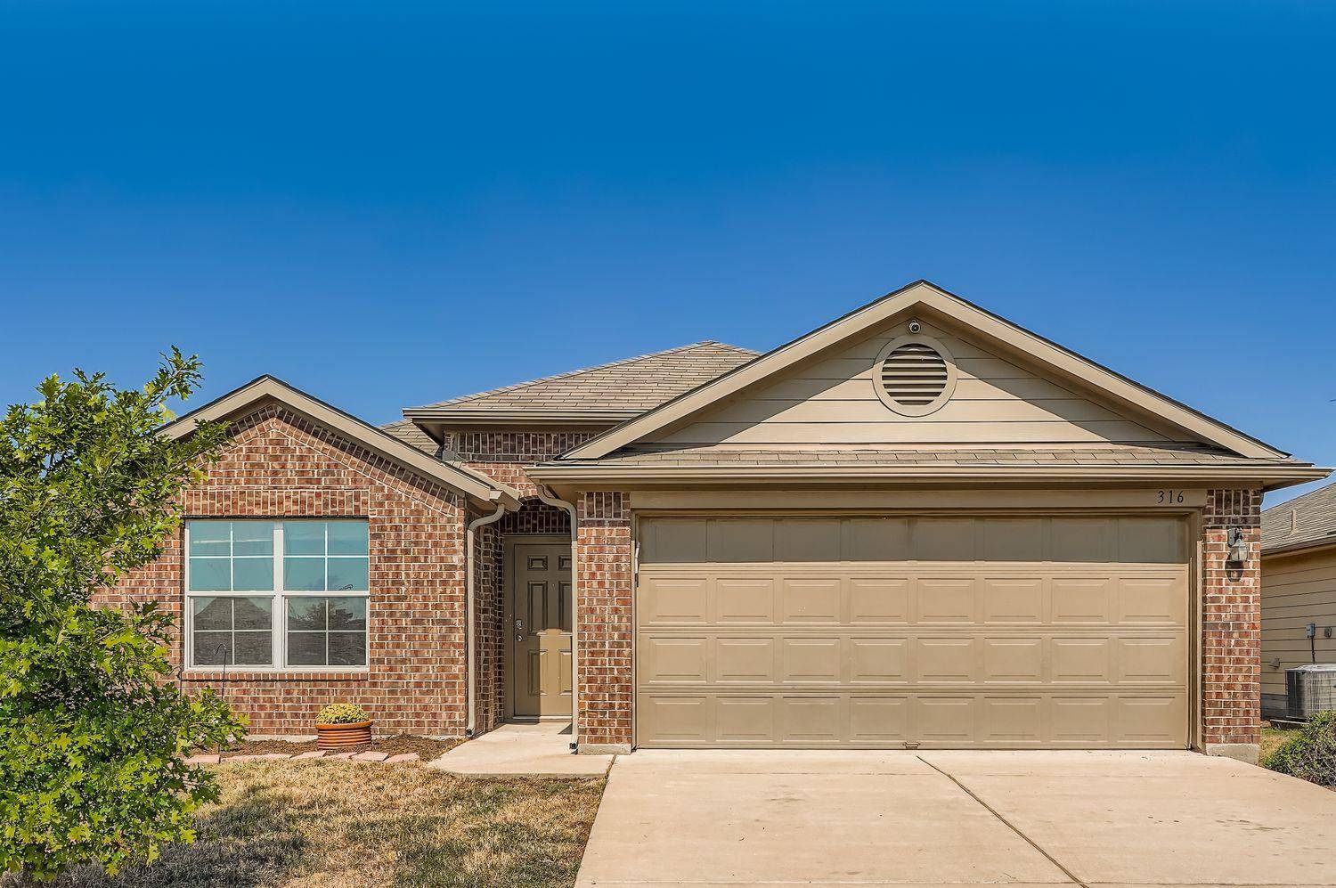 316 Unity DR, Kyle, TX 78640