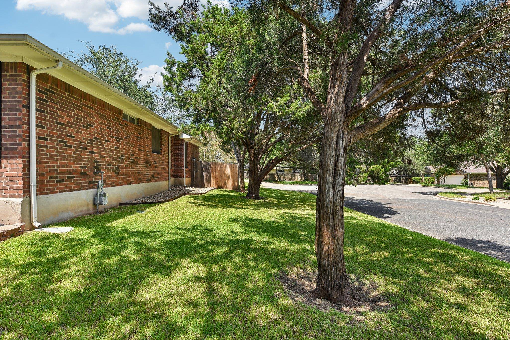 5815 Lomita Verde CIR, Austin, TX 78749