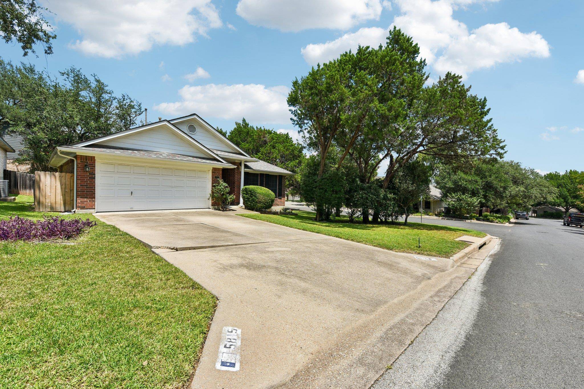5815 Lomita Verde CIR, Austin, TX 78749
