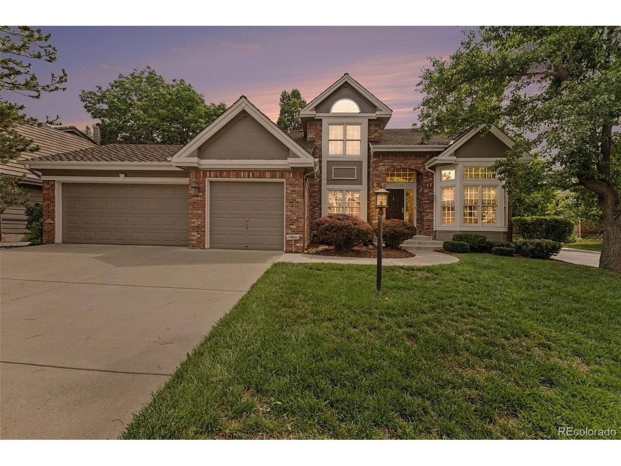 4725 E Pinewood, Centennial, CO 80121