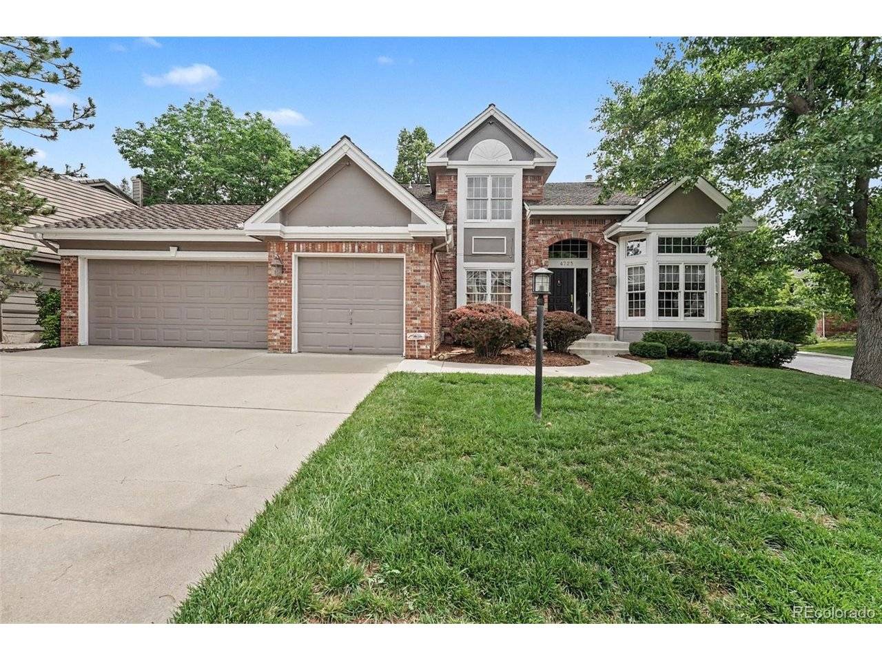 4725 E Pinewood, Centennial, CO 80121