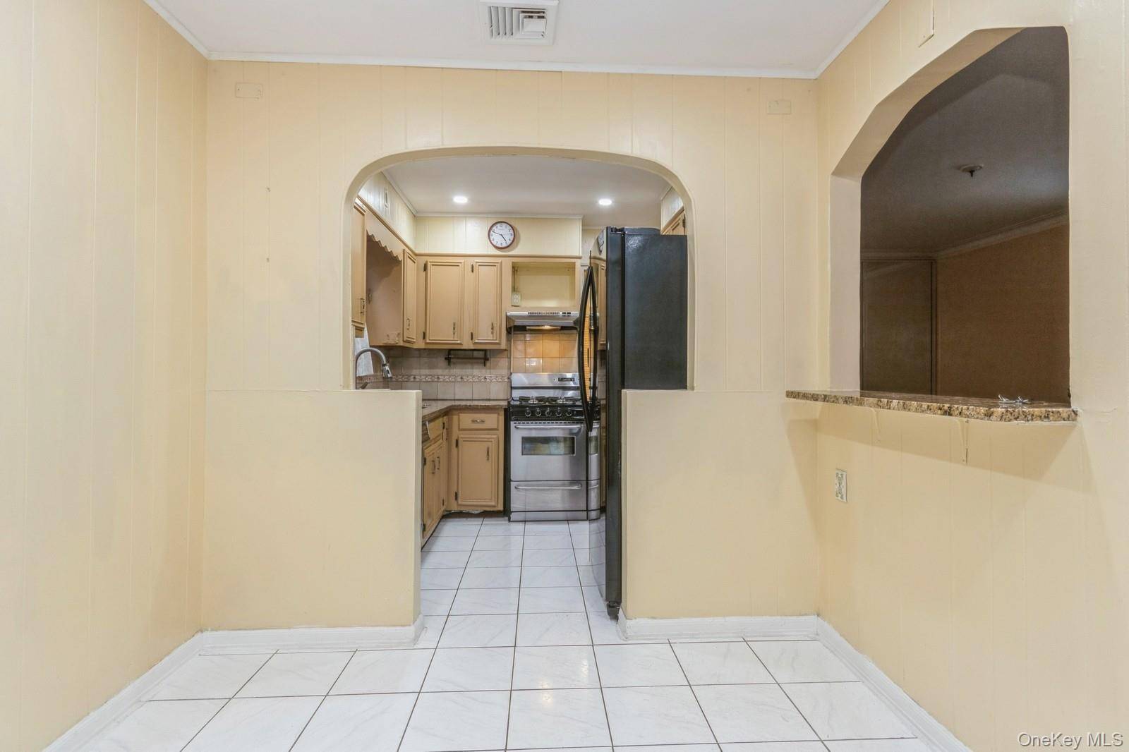 4121 Grace AVE, Bronx, NY 10466
