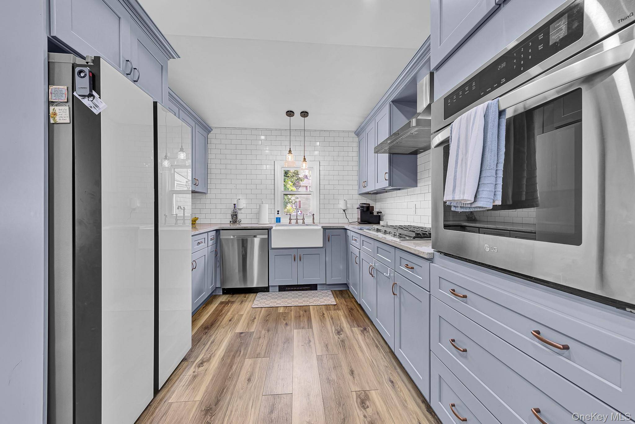1116 Montauk HWY, Oakdale, NY 11769